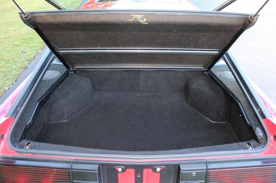 Багажник Chrysler Conquest TSi 1987 года  (фото 72 из 137)
